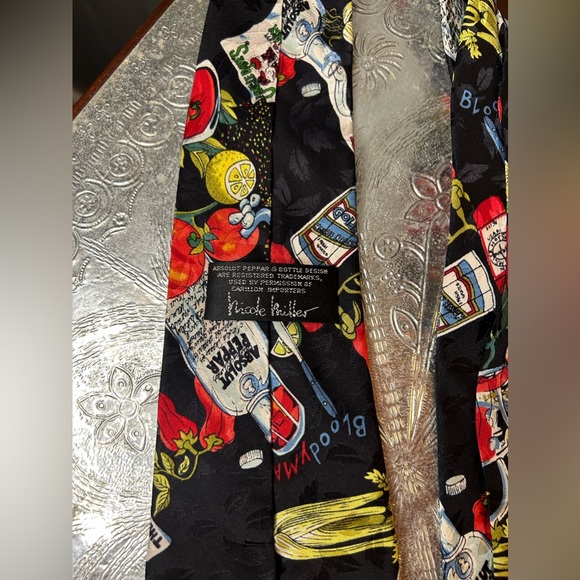Nicole Miller Bloody Mary Tie - Picture 6 of 7